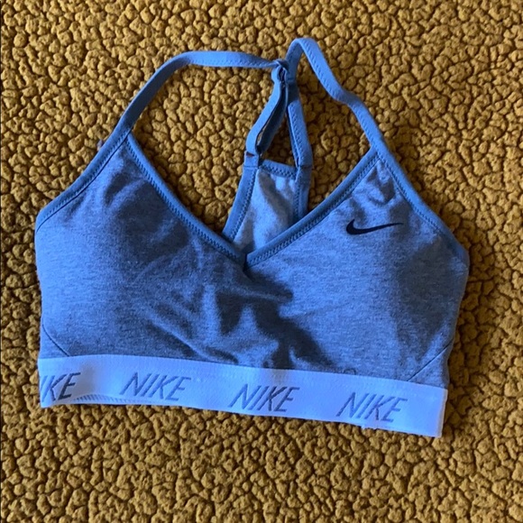 Nike Sportsbras - Picture 4 of 7